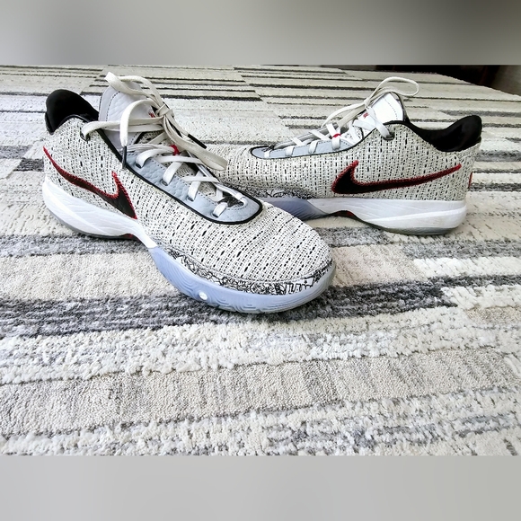 Nike Lebanon Pink Diamond Collection White Sneakers Size 15 - Picture 7 of 12